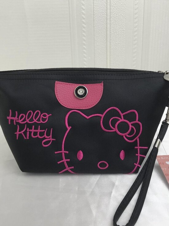 Hello Kitty Handbags - Hello Kitty MAKEUP BAG